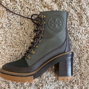 Tory Burch booties in Size 6.5 M. Perfect for the elevated winter casual look!